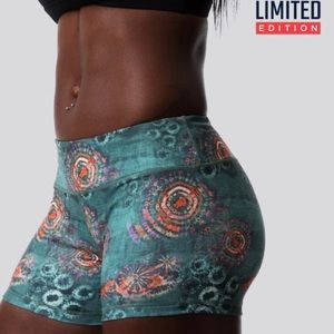 Born primitive double take booty shorts size small bohemian pattern